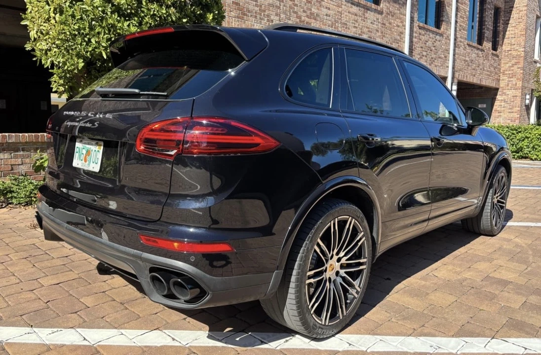 2016 Porsche 958 Cayenne Turbo S - Image 13 of 31