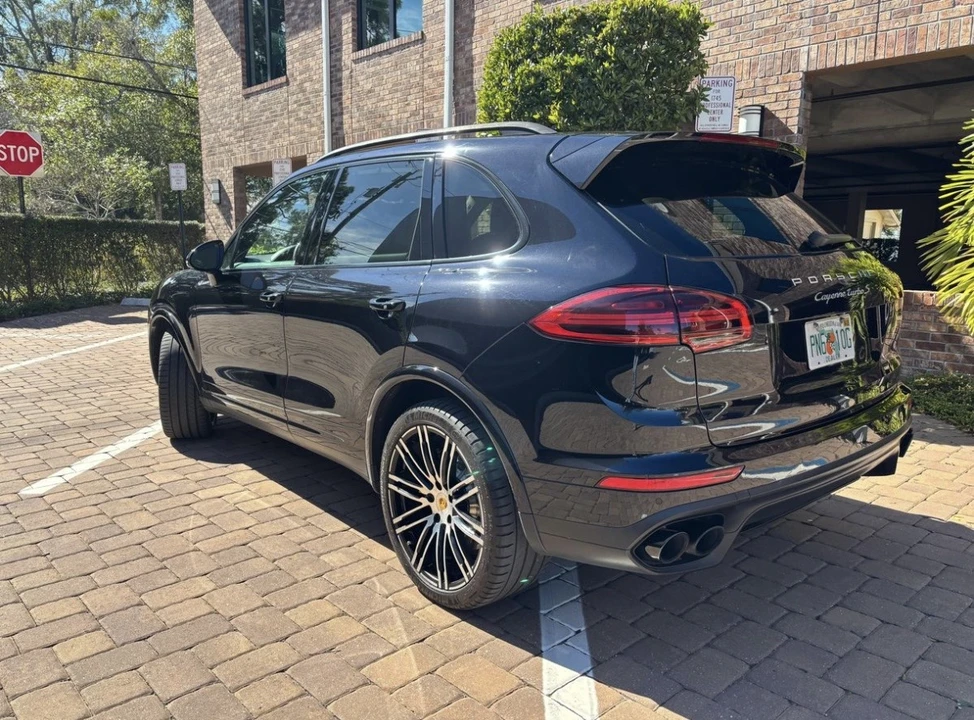 2016 Porsche 958 Cayenne Turbo S - Image 9 of 31