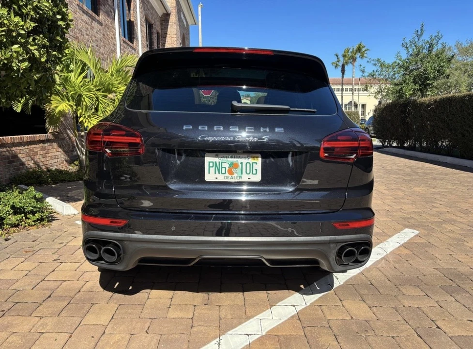 2016 Porsche 958 Cayenne Turbo S - Image 10 of 31