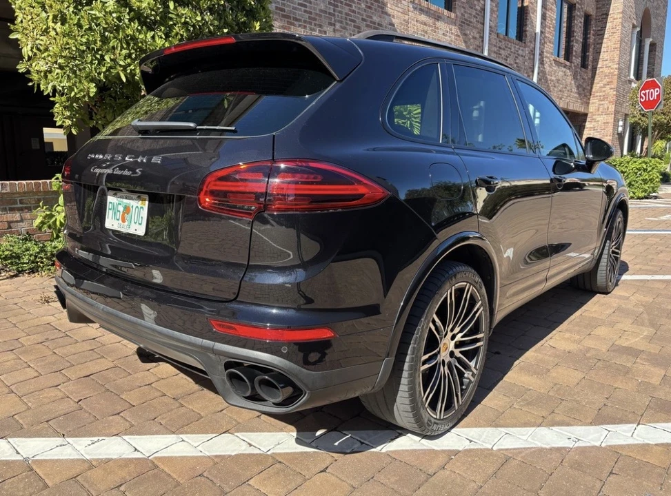 2016 Porsche 958 Cayenne Turbo S - Image 14 of 31