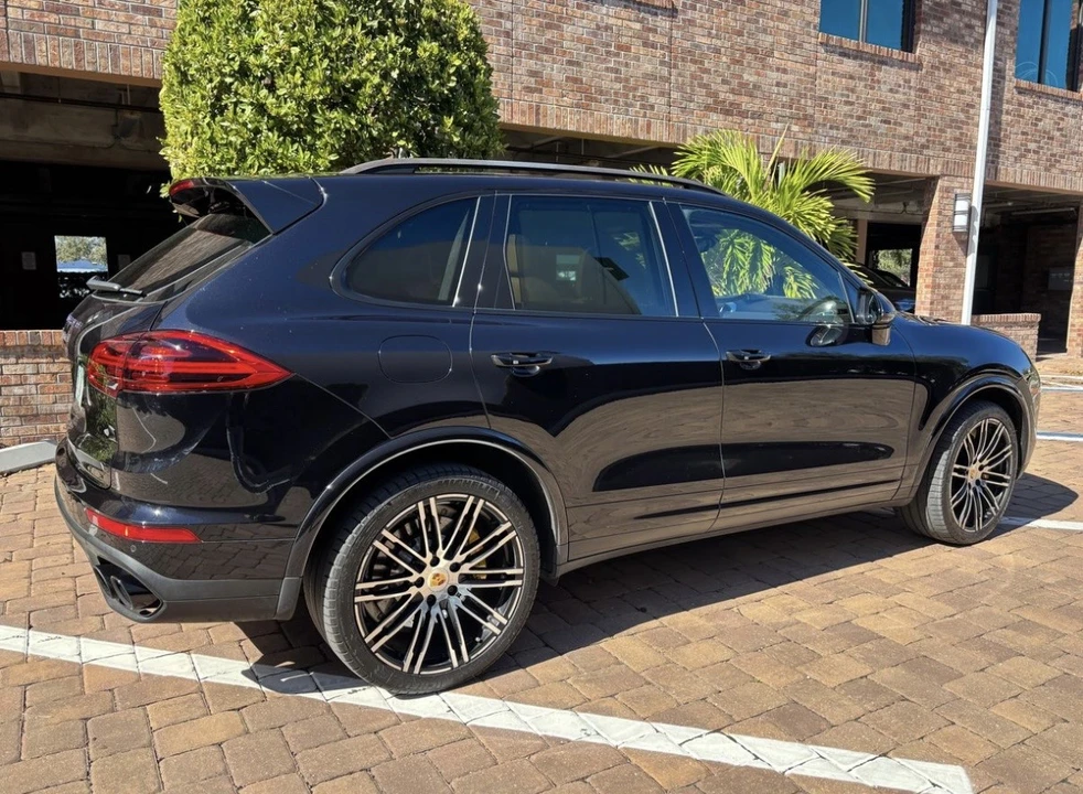 2016 Porsche 958 Cayenne Turbo S - Image 15 of 31
