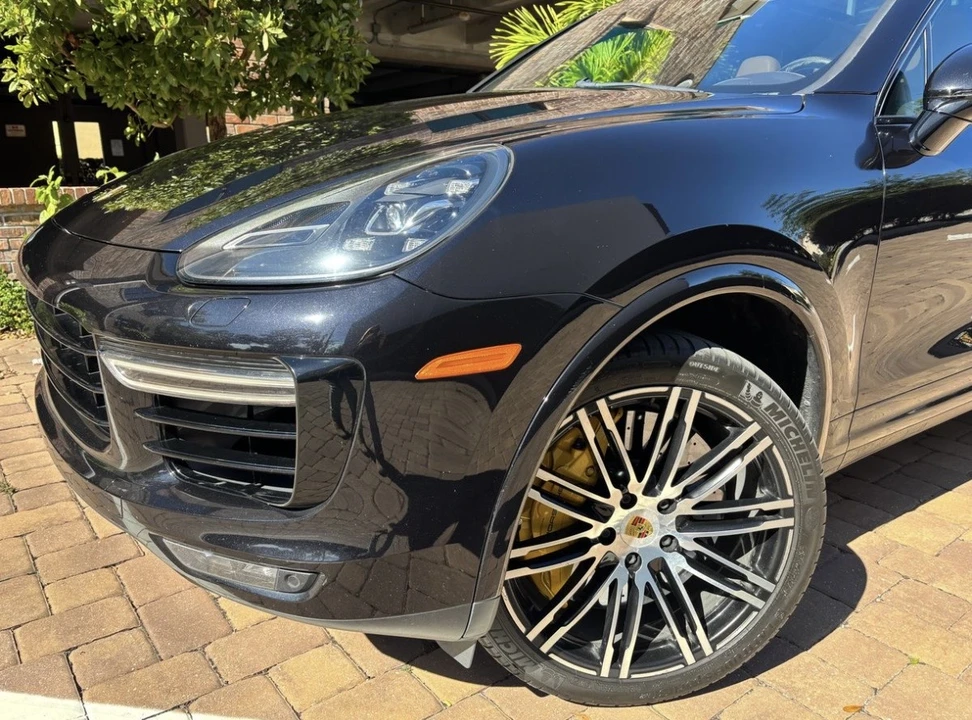 2016 Porsche 958 Cayenne Turbo S - Image 23 of 31