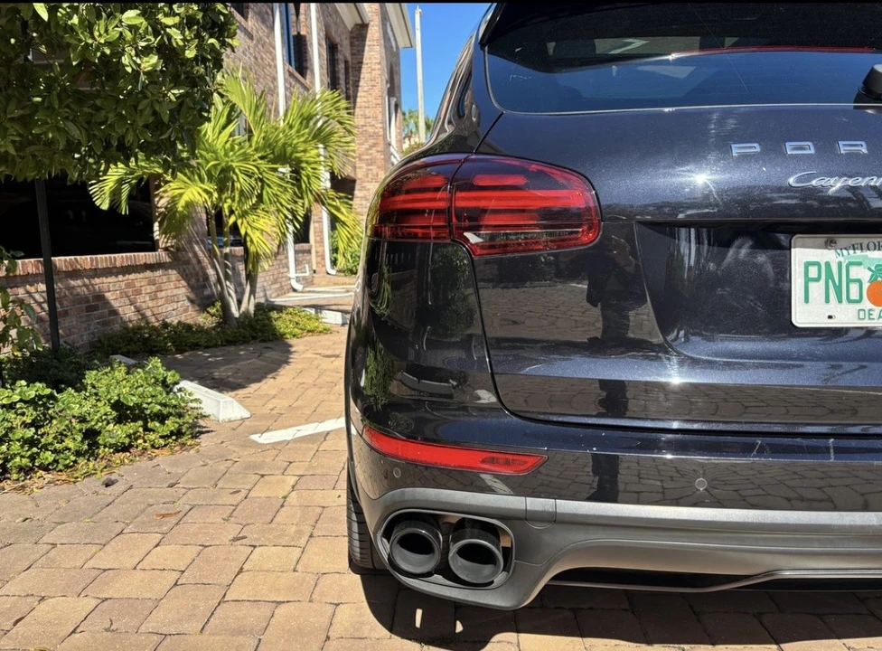 2016 Porsche 958 Cayenne Turbo S - Image 26 of 31