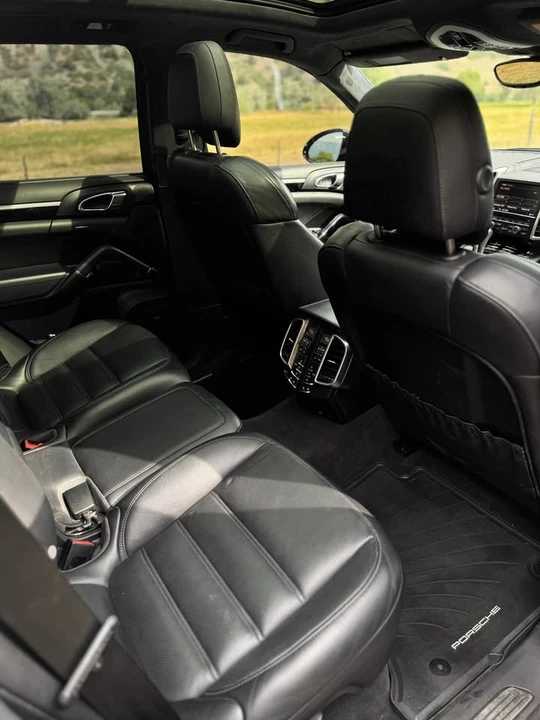 2016 Porsche 958 Cayenne Turbo - Image 10 of 14