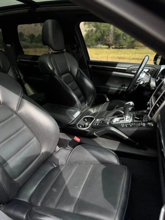 2016 Porsche 958 Cayenne Turbo - Image 7 of 14