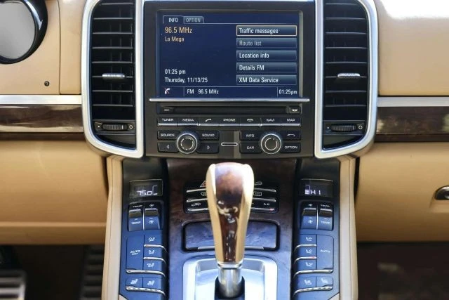 2016 Porsche 958 Cayenne Turbo - Image 23 of 31