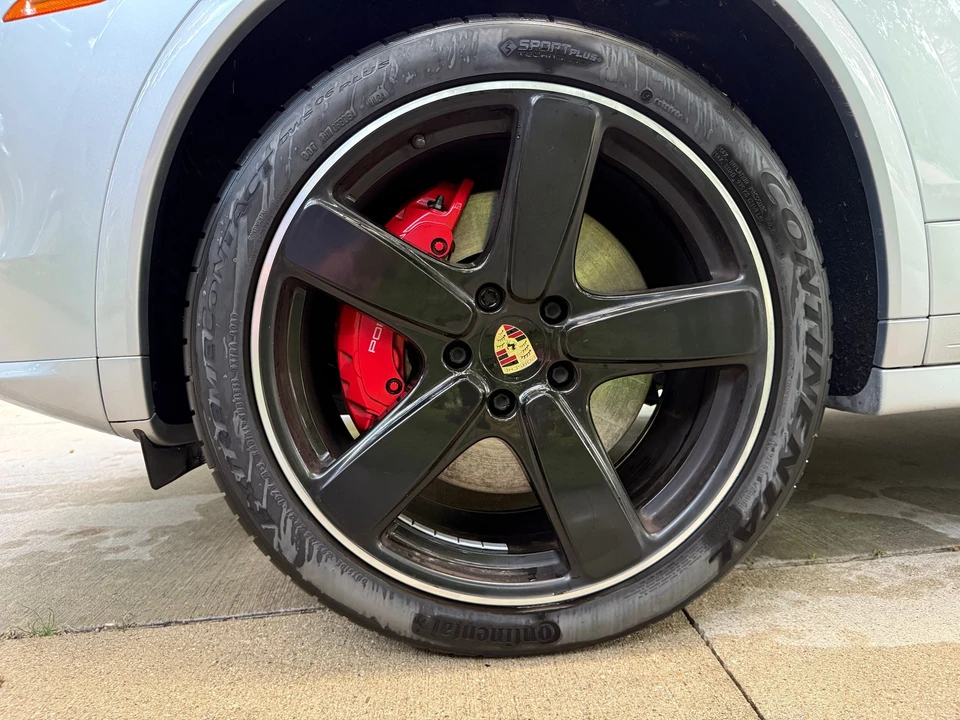 2016 Porsche 958 Cayenne Turbo - Image 9 of 20