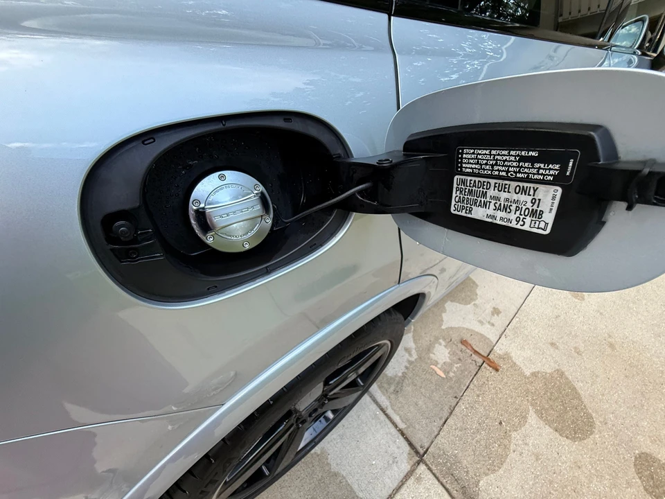 2016 Porsche 958 Cayenne Turbo - Image 14 of 20