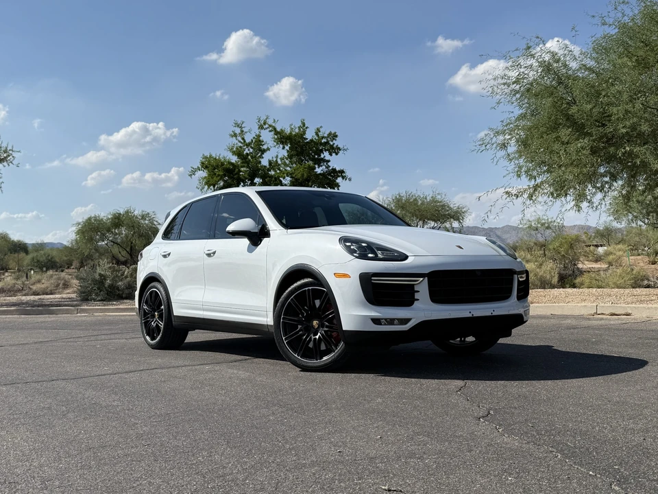 2016 Porsche 958 Cayenne Turbo - Image 13 of 31
