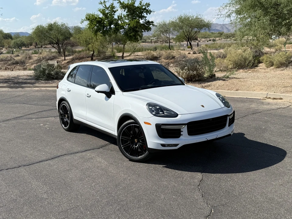 2016 Porsche 958 Cayenne Turbo - Image 14 of 31