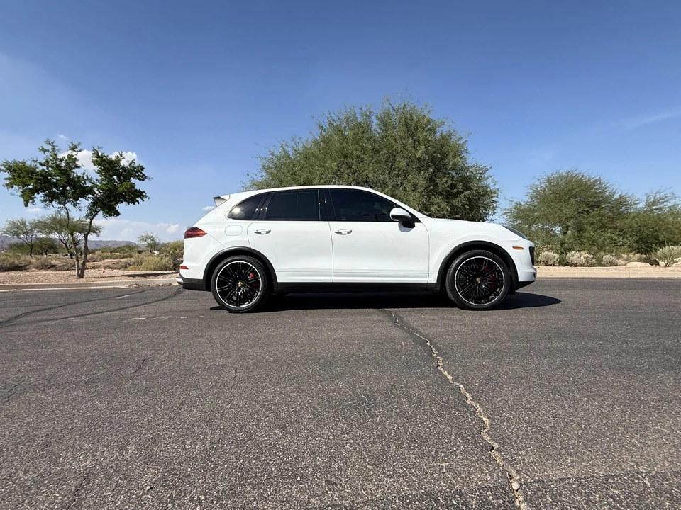 2016 Porsche 958 Cayenne Turbo - Image 12 of 31