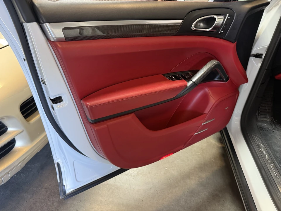 2016 Porsche 958 Cayenne Turbo - Image 31 of 31
