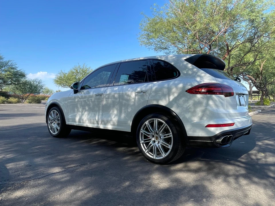 2016 Porsche 958 Cayenne Turbo - Image 9 of 31