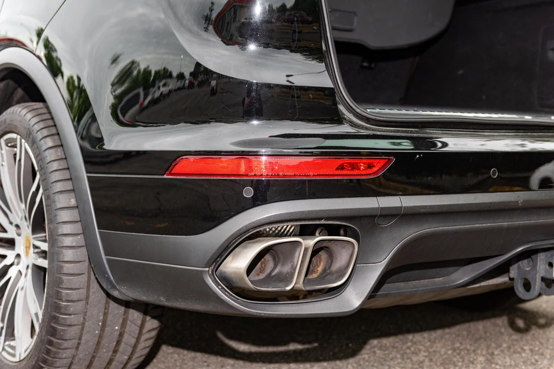 2016 Porsche 958 Cayenne Turbo - Image 23 of 31