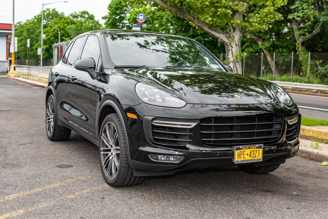 2016 Porsche 958 Cayenne Turbo - Image 9 of 31