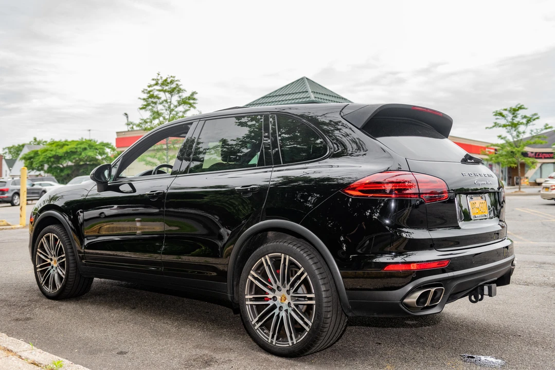 2016 Porsche 958 Cayenne Turbo - Image 7 of 31