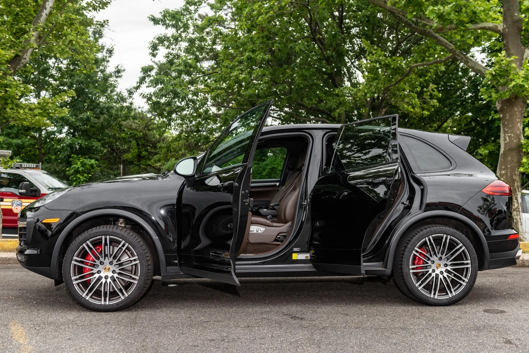 2016 Porsche 958 Cayenne Turbo - Image 6 of 31