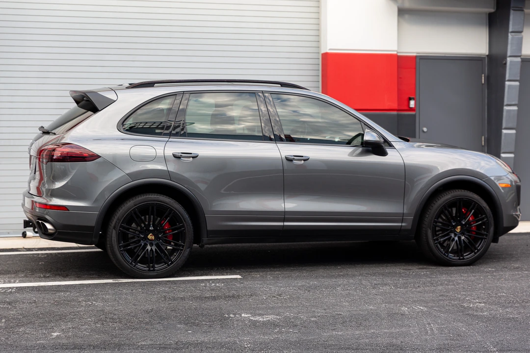 2016 Porsche 958 Cayenne Turbo - Image 16 of 31