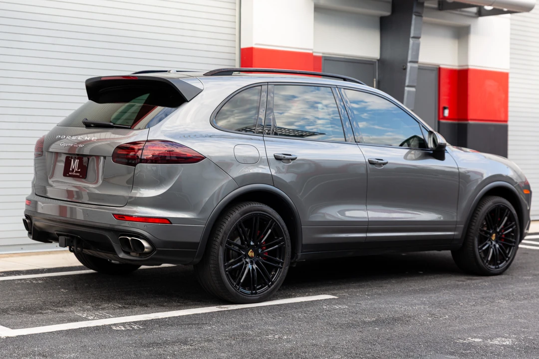 2016 Porsche 958 Cayenne Turbo - Image 18 of 31