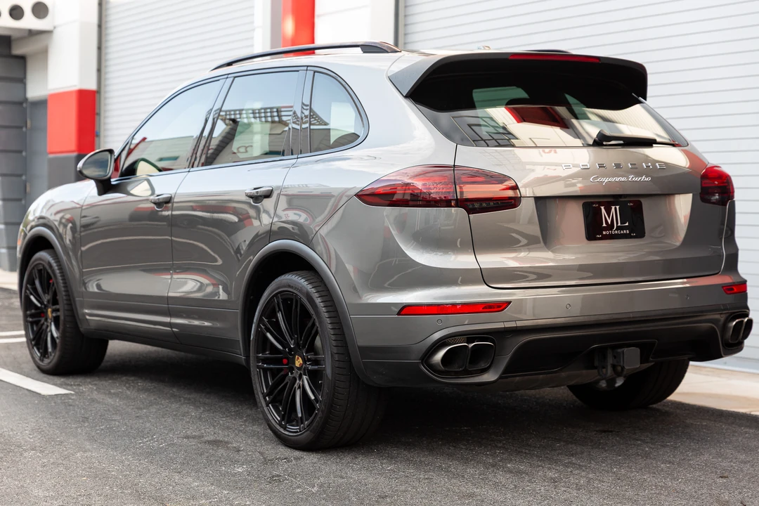 2016 Porsche 958 Cayenne Turbo - Image 25 of 31
