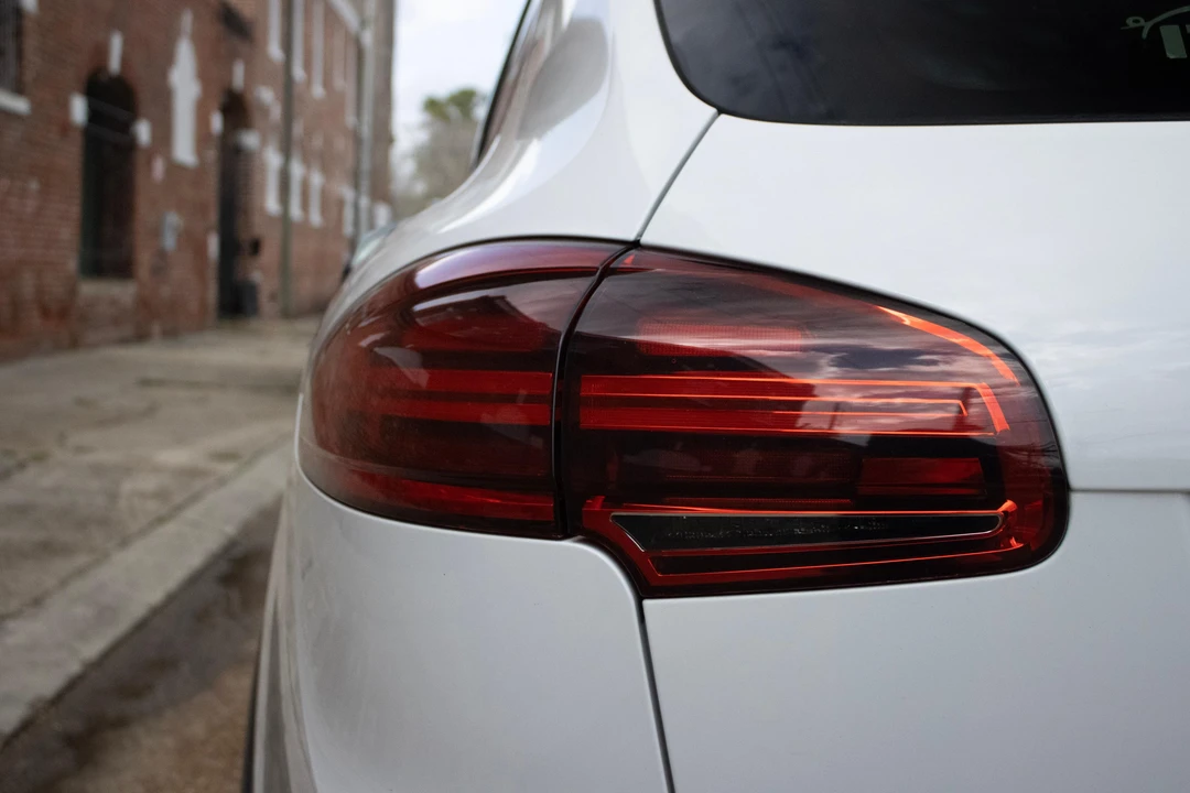 2016 Porsche 958 Cayenne Turbo - Image 30 of 31