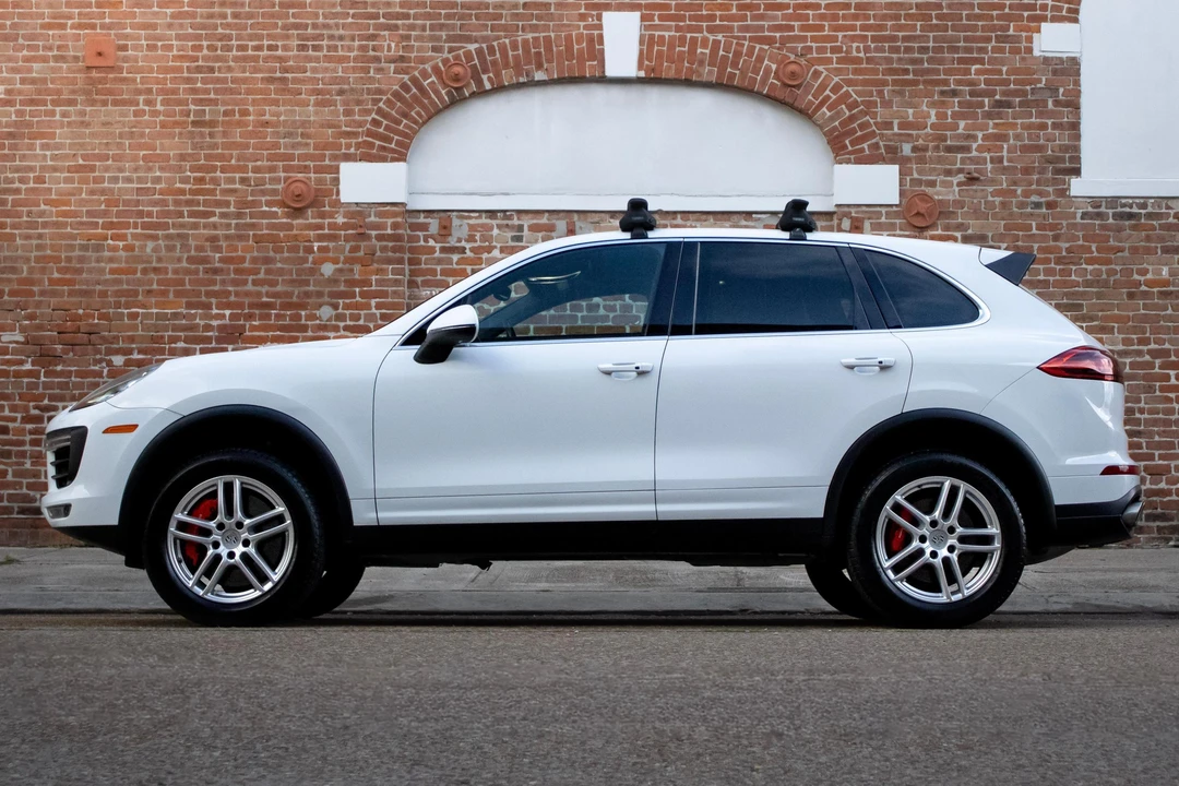 2016 Porsche 958 Cayenne Turbo - Image 3 of 31