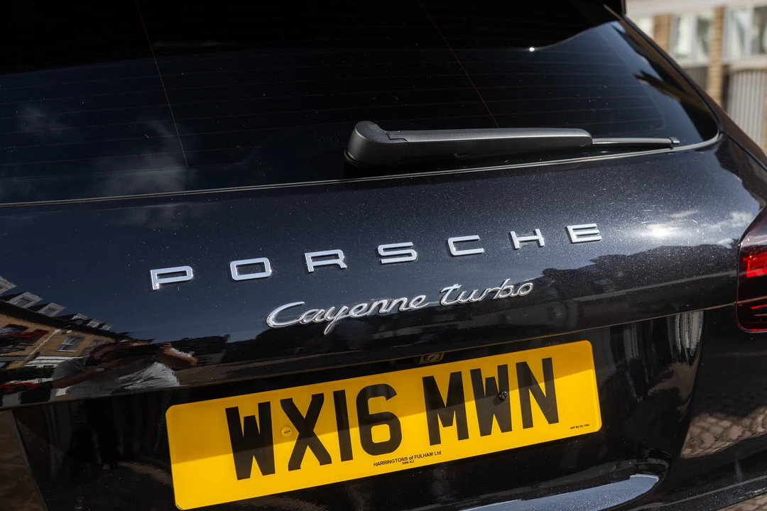 2016 Porsche 958 Cayenne Turbo - Image 15 of 31