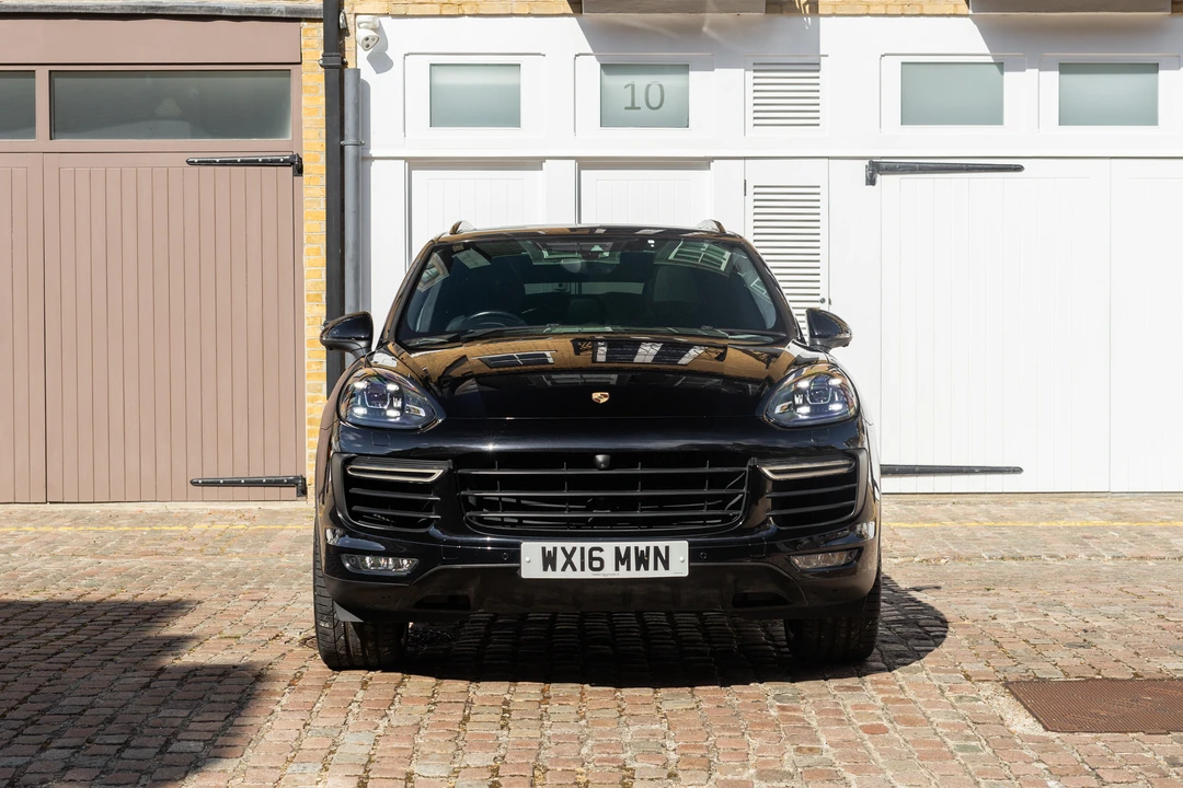 2016 Porsche 958 Cayenne Turbo - Image 2 of 31