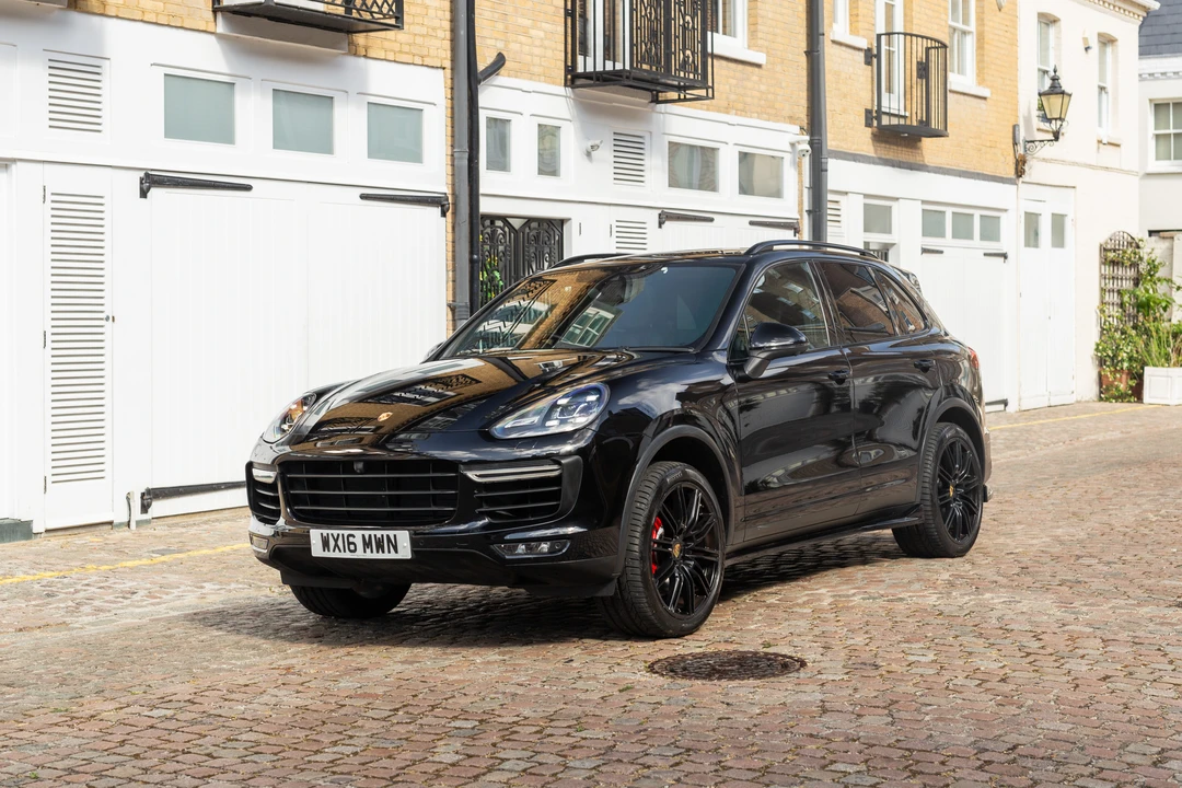 2016 Porsche 958 Cayenne Turbo - Image 9 of 31