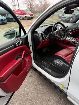 2016 Porsche 958 Cayenne Turbo - Image 5 of 18