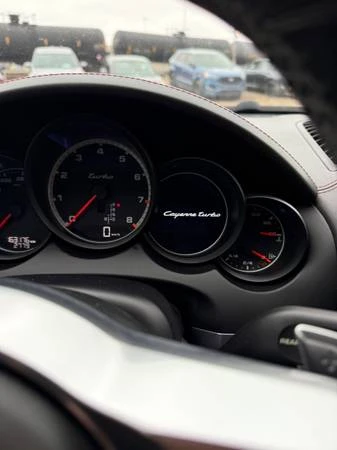 2016 Porsche 958 Cayenne Turbo - Image 10 of 18