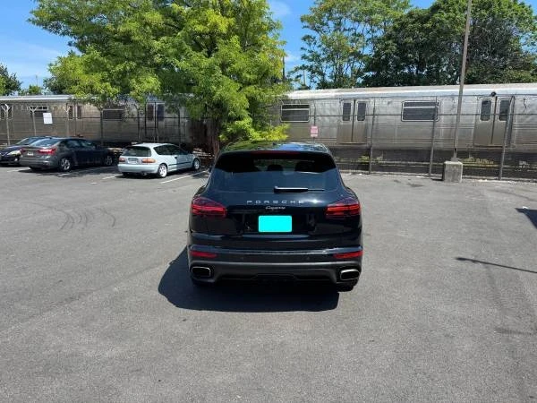 2016 Porsche 958 Cayenne - Image 8 of 20