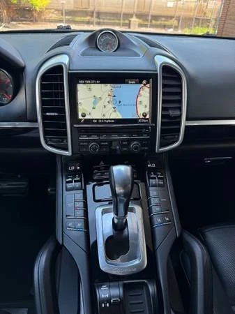 2016 Porsche 958 Cayenne - Image 14 of 20