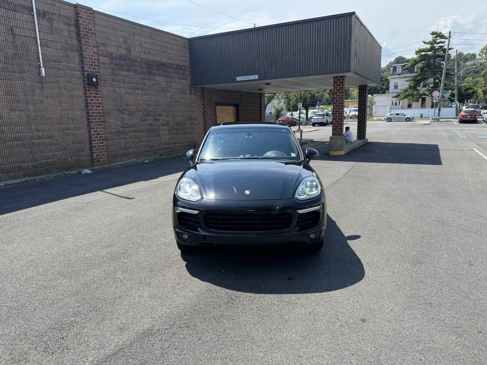 2016 Porsche 958 Cayenne - Image 3 of 20
