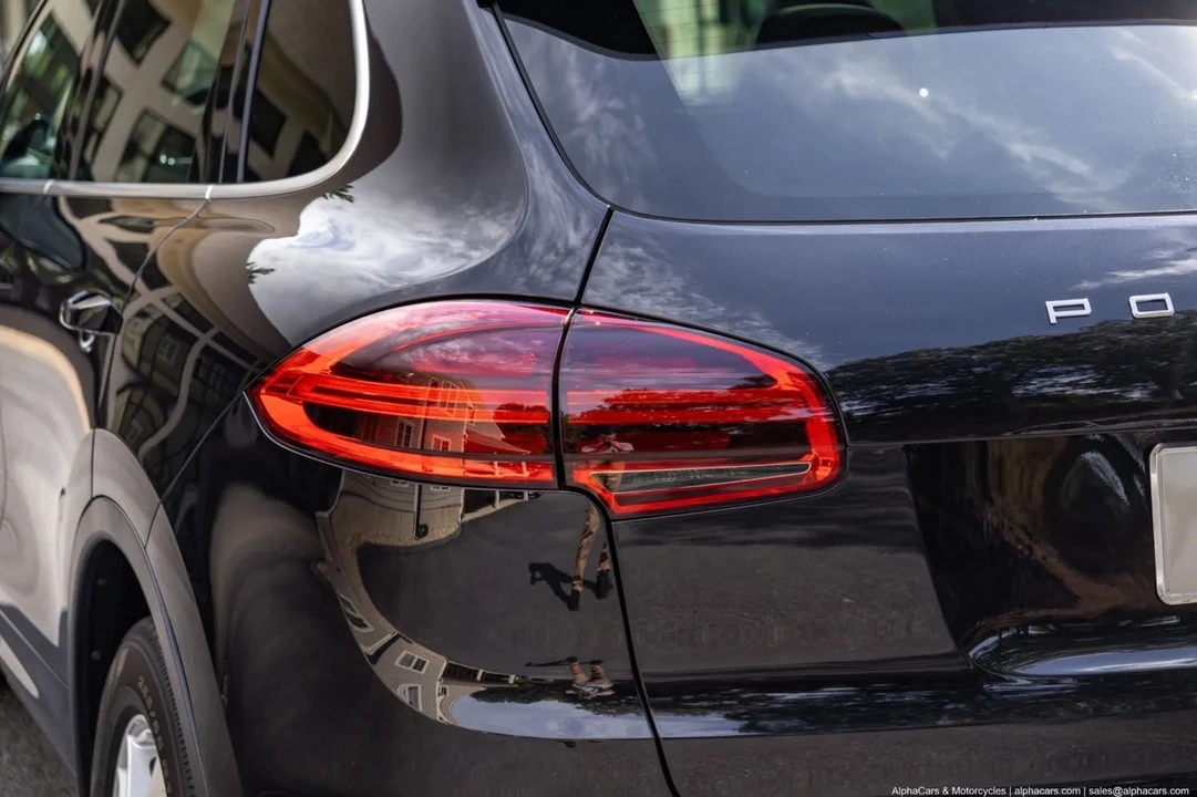 2016 Porsche 958 Cayenne - Image 17 of 21