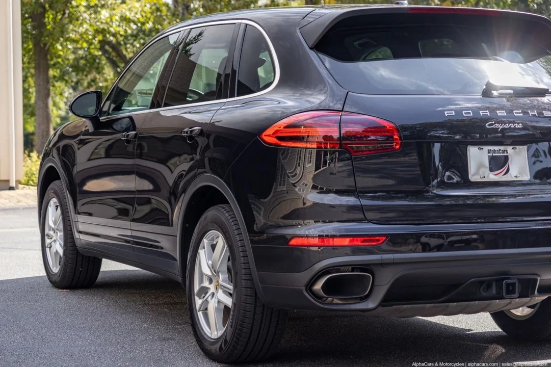 2016 Porsche 958 Cayenne - Image 16 of 21
