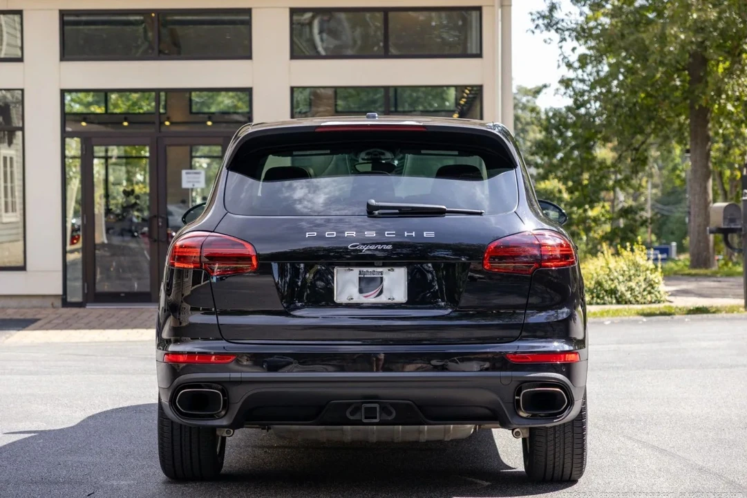 2016 Porsche 958 Cayenne - Image 10 of 21