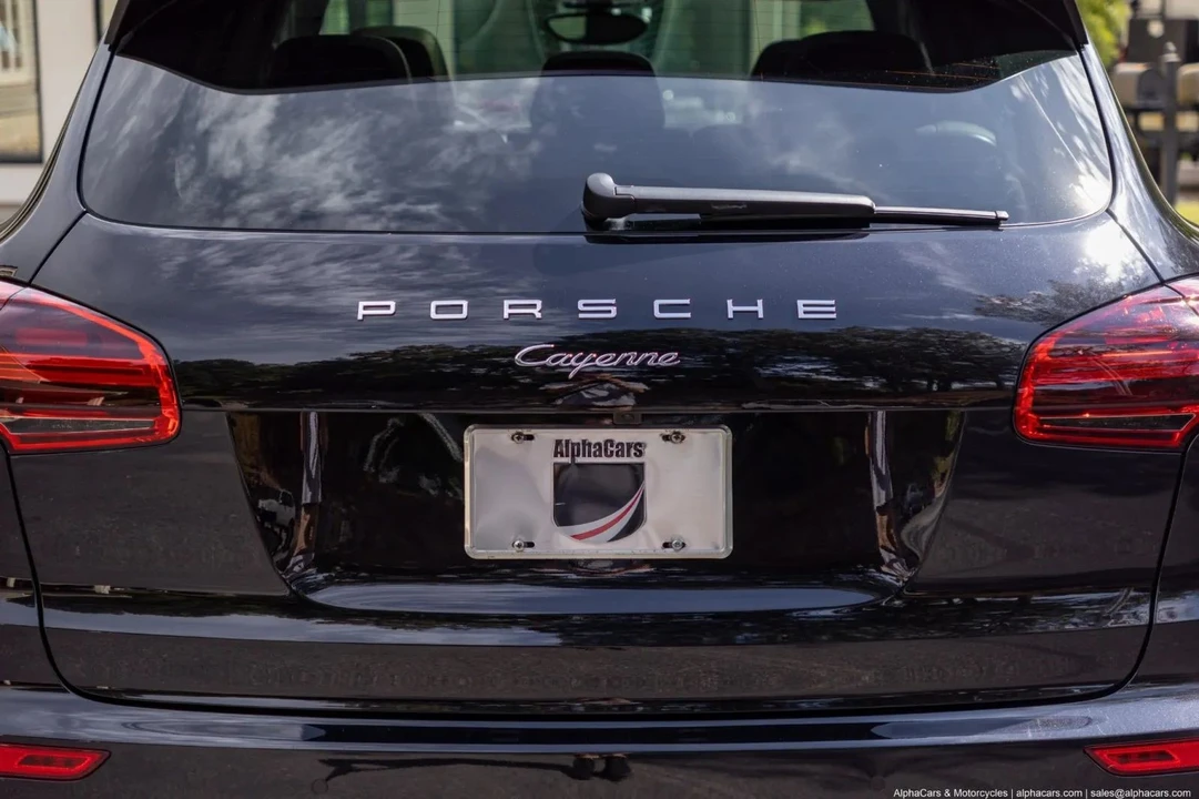 2016 Porsche 958 Cayenne - Image 18 of 31