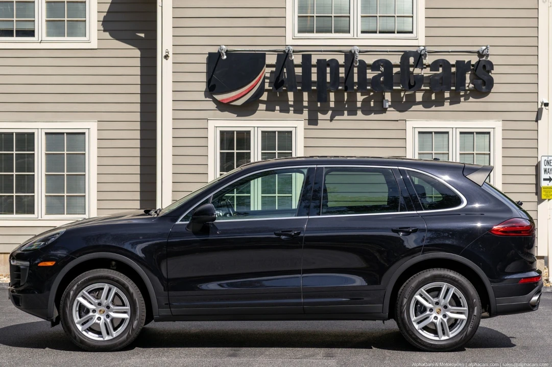 2016 Porsche 958 Cayenne - Image 12 of 21