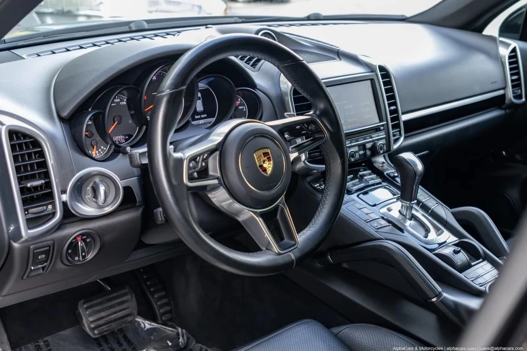 2016 Porsche 958 Cayenne - Image 26 of 31
