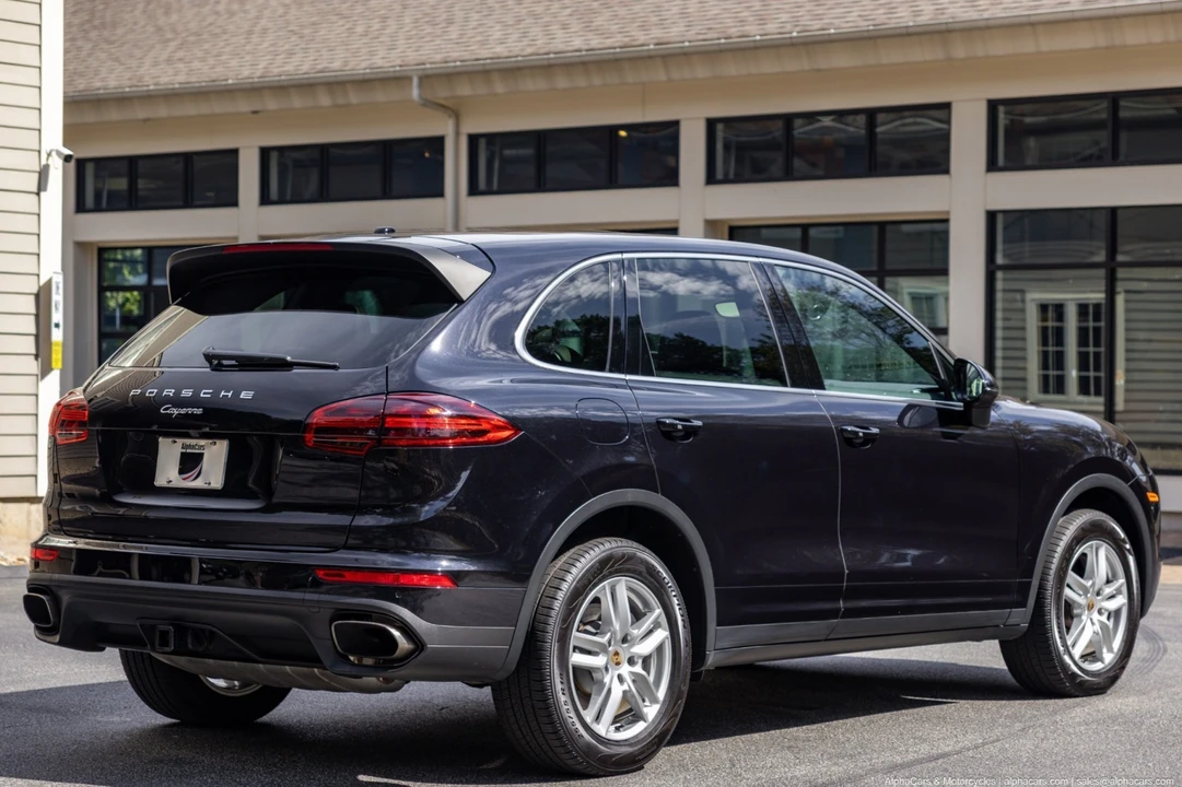 2016 Porsche 958 Cayenne - Image 9 of 21