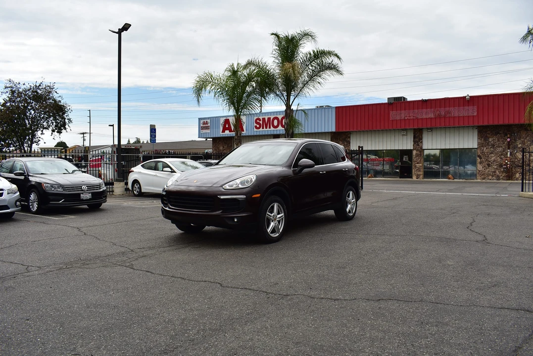 2016 Porsche 958 Cayenne Diesel - Image 2 of 31