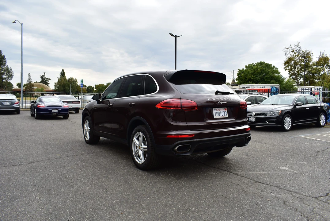 2016 Porsche 958 Cayenne Diesel - Image 16 of 31