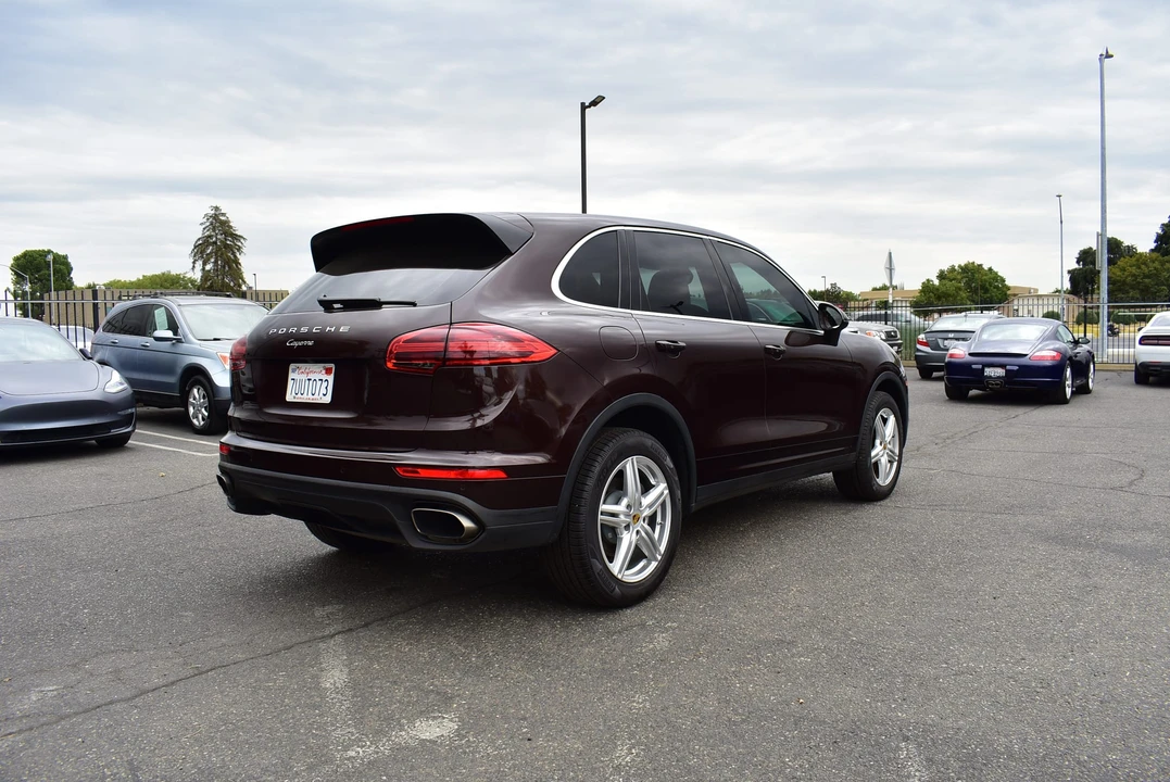 2016 Porsche 958 Cayenne Diesel - Image 10 of 31
