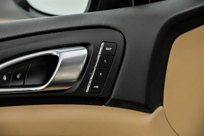 2016 Porsche 958 Cayenne - Image 17 of 21