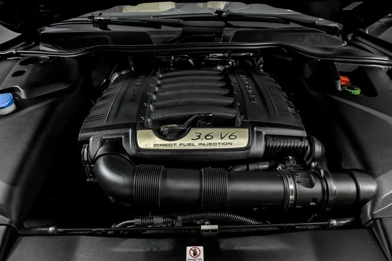 2016 Porsche 958 Cayenne - Image 15 of 21