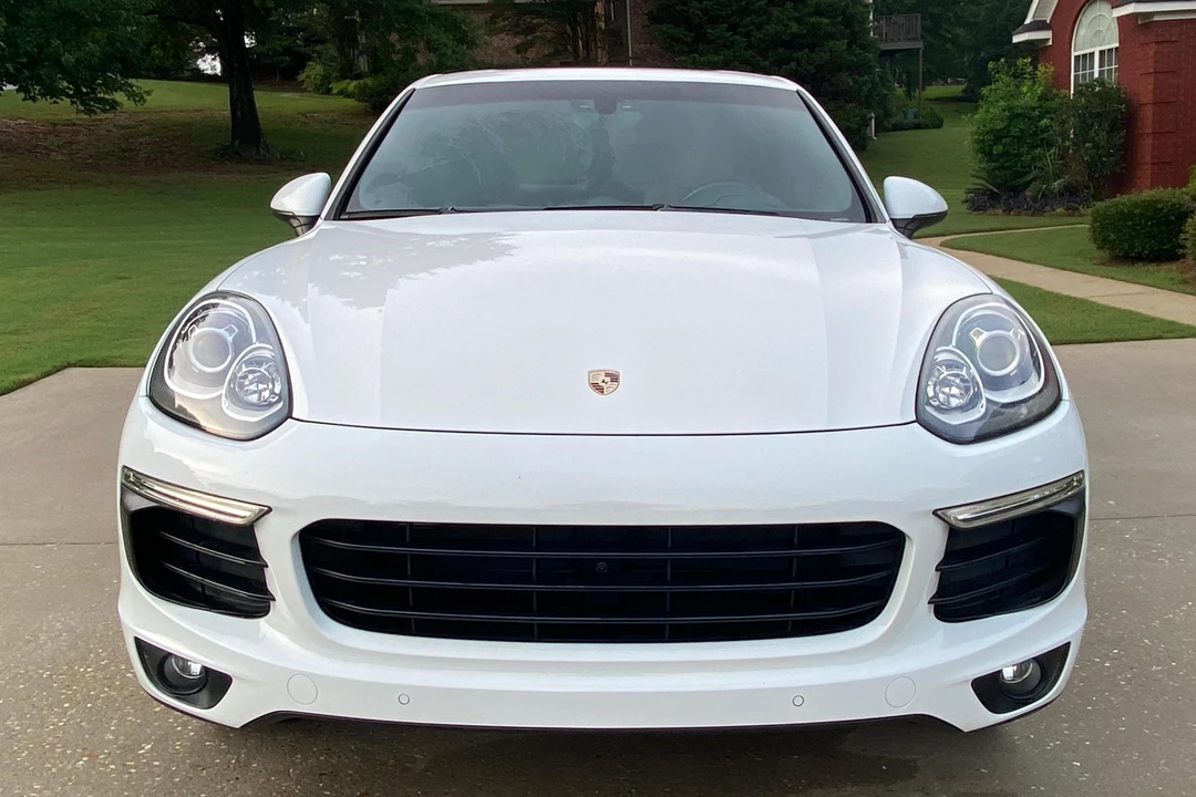 2016 Porsche 958 Cayenne - Image 2 of 5