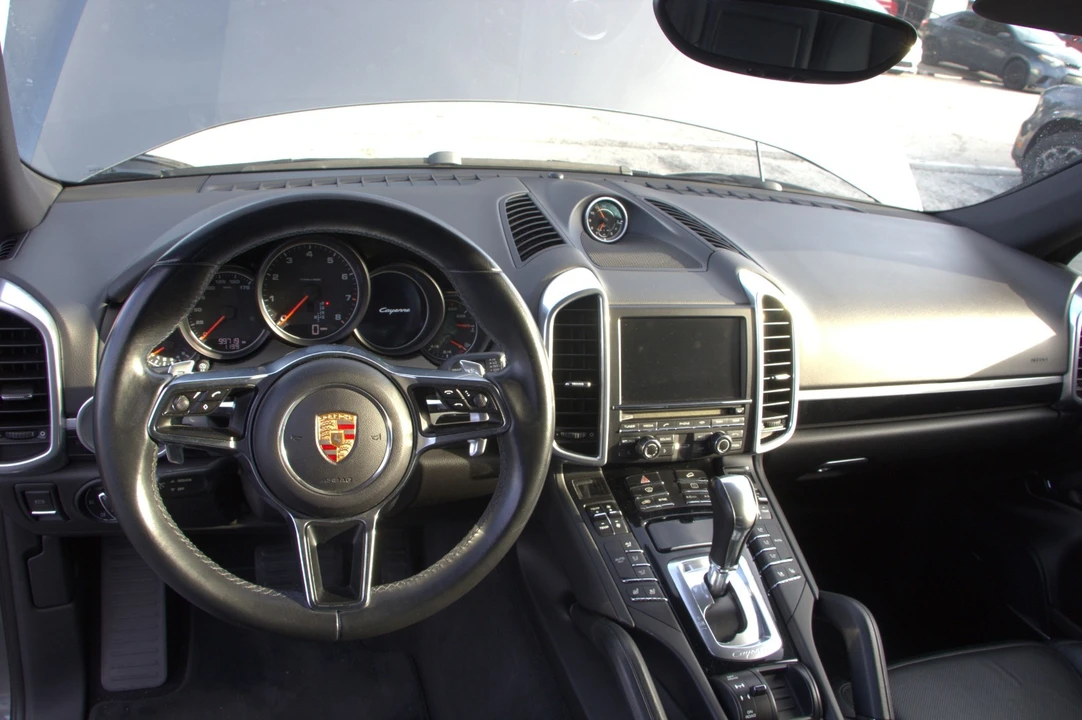 2016 Porsche 958 Cayenne - Image 27 of 30