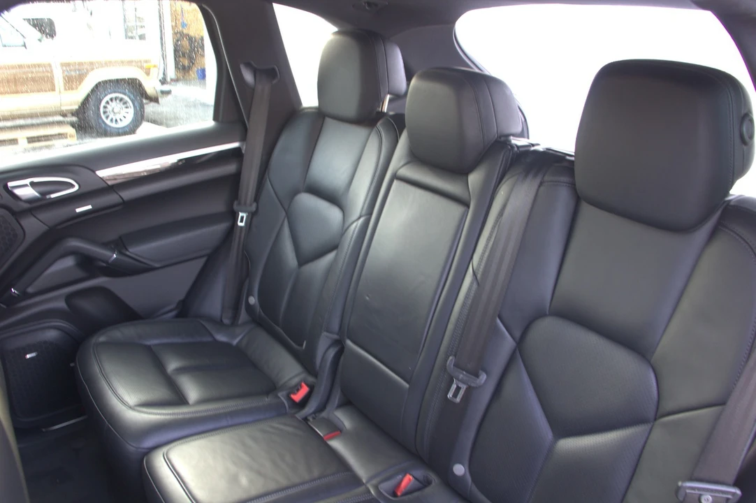 2016 Porsche 958 Cayenne - Image 29 of 30