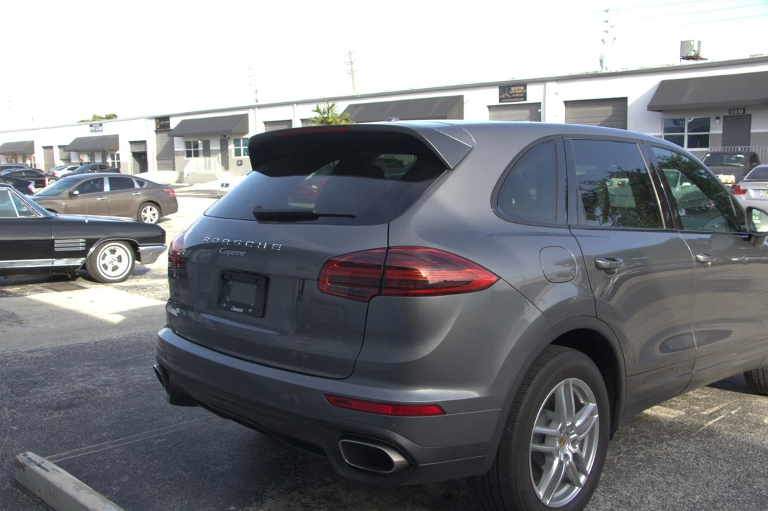 2016 Porsche 958 Cayenne - Image 8 of 30
